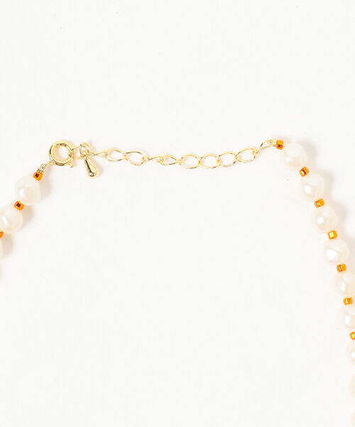 Ray BEAMS(レイビームス)の「Ray BEAMS / パール x ハート ガラス ネックレス(ネックレス・レディース・ブラウン/レッド/ブルー/ブルー系その他3/ダークブラウン/グリーン系その他2・ONE SIZE)」の8枚目の写真