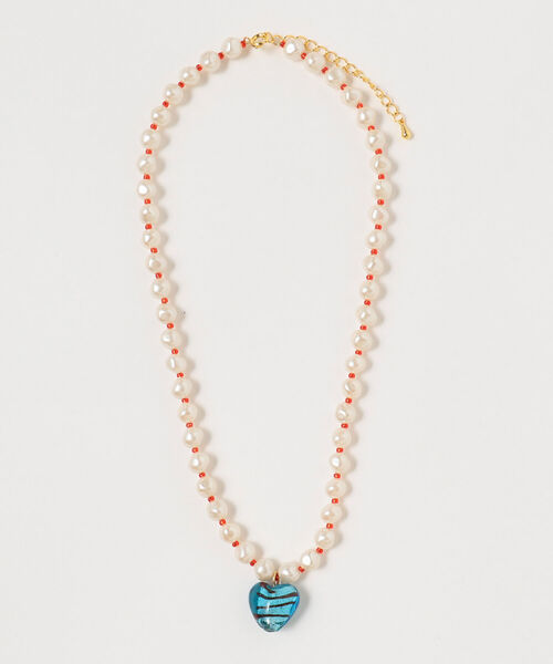 Ray BEAMS(レイビームス)の「Ray BEAMS / パール x ハート ガラス ネックレス(ネックレス・レディース・ブラウン/レッド/ブルー/ブルー系その他3/ダークブラウン/グリーン系その他2・ONE SIZE)」の7枚目の写真