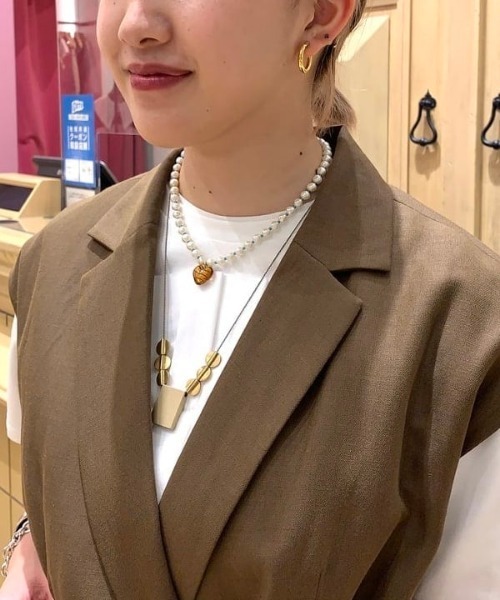 Ray BEAMS(レイビームス)の「Ray BEAMS / パール x ハート ガラス ネックレス(ネックレス・レディース・ブラウン/レッド/ブルー/ブルー系その他3/ダークブラウン/グリーン系その他2・ONE SIZE)」の21枚目の写真