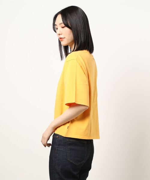 Levi's（リーバイス）の「【Levi's】ヘビーウエイトプリントＴ（Tシャツ/カットソー・レディース・イエロー・M/L）」の2枚目の写真