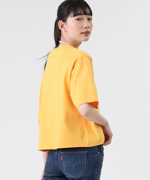 Levi's（リーバイス）の「【Levi's】ヘビーウエイトプリントＴ（Tシャツ/カットソー・レディース・イエロー・M/L）」の6枚目の写真