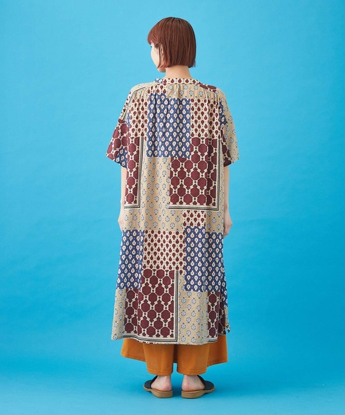 CUBE SUGAR（キューブシュガー）の「ボイル 総柄プリント ギャザーワンピース（シャツワンピース・レディース・ネイビー/ベージュ/サックスブルー/グレー・M）」の11枚目の写真