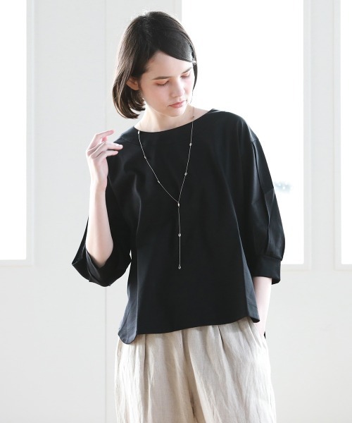 Pao de lo（パオデロ）の「【VOYAGE】コンパクトスーピマポンチカットソー（Tシャツ/カットソー・レディース・キャメル/ブラック/グリーン・9号）」の2枚目の写真