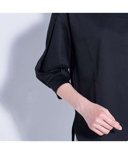 Pao de lo（パオデロ）の「【VOYAGE】コンパクトスーピマポンチカットソー（Tシャツ/カットソー・レディース・キャメル/ブラック/グリーン・9号）」の4枚目の写真