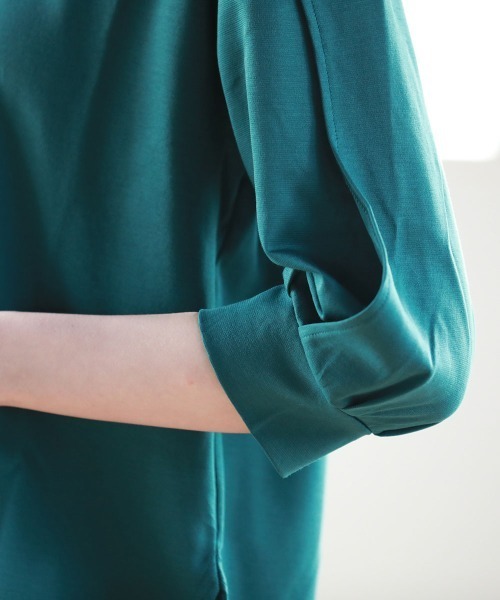 Pao de lo（パオデロ）の「【VOYAGE】コンパクトスーピマポンチカットソー（Tシャツ/カットソー・レディース・キャメル/ブラック/グリーン・9号）」の19枚目の写真