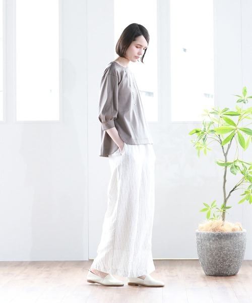 Pao de lo（パオデロ）の「【VOYAGE】コンパクトスーピマポンチカットソー（Tシャツ/カットソー・レディース・キャメル/ブラック/グリーン・9号）」の14枚目の写真