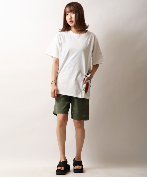 ROOT THREE(ルートスリー)の「ROOT THREE ワイドシルエット クルーネック サイドポケット付き 半袖 Tシャツ(Tシャツ/カットソー・メンズ・カモフラージュ/ホワイト系その他/ブラック系その他/ゼブラ/ホワイト系その他2/ブラック系その他2/ブラック系その他3/ブラック/アニマル/ホワイト/ホワイト系その他3/レオパード・LL/M/L)」の14枚目の写真