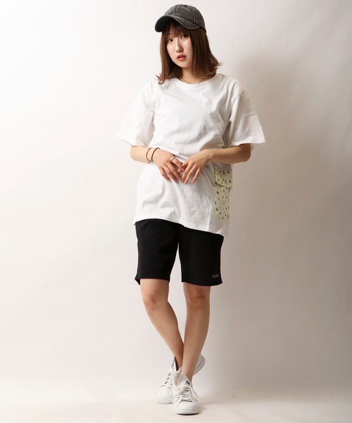 ROOT THREE(ルートスリー)の「ROOT THREE ワイドシルエット クルーネック サイドポケット付き 半袖 Tシャツ(Tシャツ/カットソー・メンズ・カモフラージュ/ホワイト系その他/ブラック系その他/ゼブラ/ホワイト系その他2/ブラック系その他2/ブラック系その他3/ブラック/アニマル/ホワイト/ホワイト系その他3/レオパード・LL/M/L)」の19枚目の写真