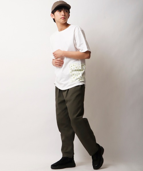 ROOT THREE(ルートスリー)の「ROOT THREE ワイドシルエット クルーネック サイドポケット付き 半袖 Tシャツ(Tシャツ/カットソー・メンズ・カモフラージュ/ホワイト系その他/ブラック系その他/ゼブラ/ホワイト系その他2/ブラック系その他2/ブラック系その他3/ブラック/アニマル/ホワイト/ホワイト系その他3/レオパード・LL/M/L)」の21枚目の写真