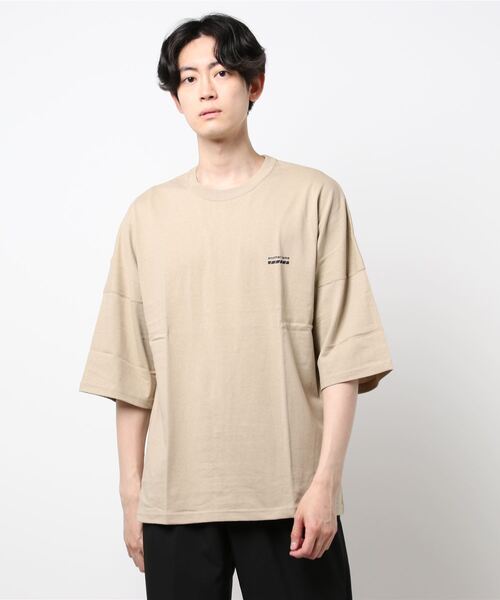 CERCA(チェルカ)の「BEYES/バックプリントドルマンスリーブTシャツ(Tシャツ/カットソー・メンズ・ホワイト/ブラック/ベージュ・MEDIUM/LARGE)」の10枚目の写真