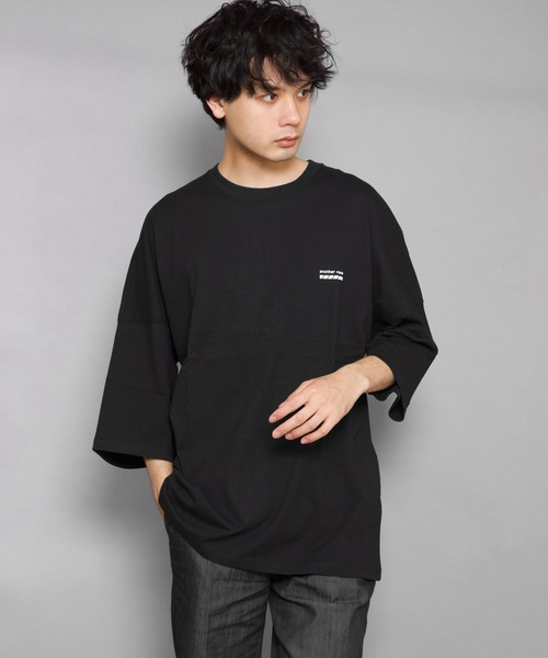 CERCA(チェルカ)の「BEYES/バックプリントドルマンスリーブTシャツ(Tシャツ/カットソー・メンズ・ホワイト/ブラック/ベージュ・MEDIUM/LARGE)」の11枚目の写真
