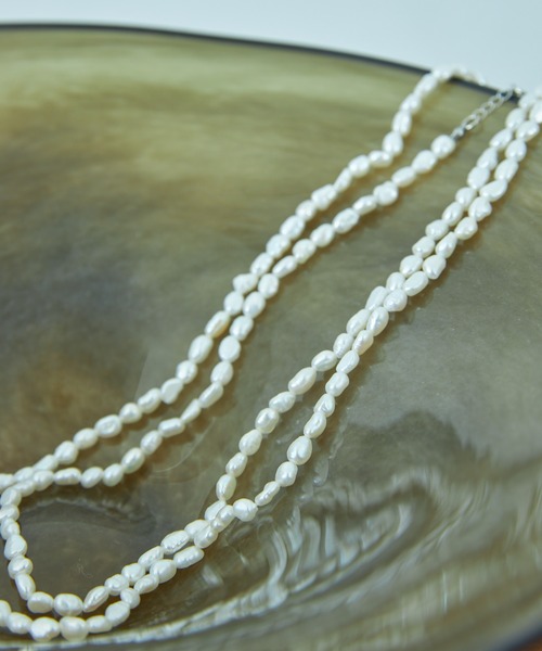 VACANCY(ヴァカンシー)の「Pearl long necklace(ネックレス・レディース・シルバー・FREE)」の3枚目の写真