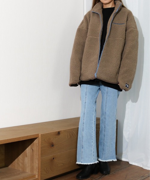 Mountain Mania（マウンテンマニア）の「Mountain Mania/マウンテンマニア　 エンボスプリント入り スタンドカラー ボアブルゾン（ブルゾン・メンズ・ベージュ/ブラック/モカ・LARGE/X-LARGE/MEDIUM）」の13枚目の写真