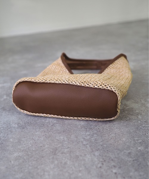 Riberry（リベリー）の「合皮切替カゴトートバッグ（トートバッグ・レディース・ブラック/ベージュ/ブラウン/ホワイト・FREE）」の9枚目の写真