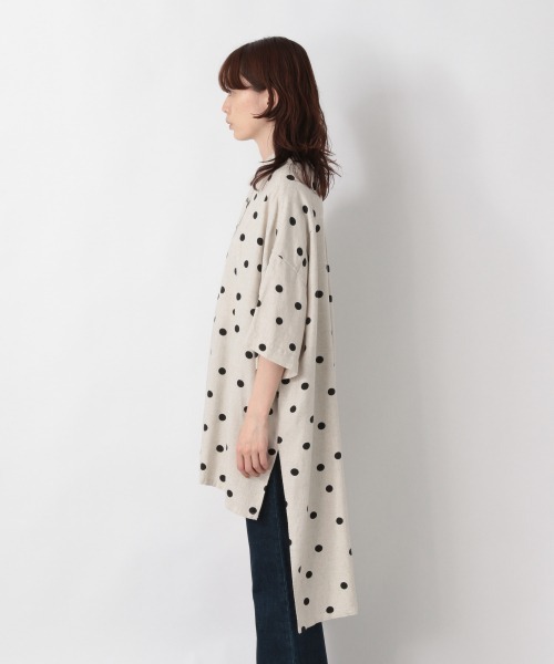 LOWRYS FARM（ローリーズファーム）の「ロングテールＢＩＧシャツ　957519（シャツ/ブラウス・レディース・オフホワイト/アイボリー/ブラック・FREE）」の12枚目の写真