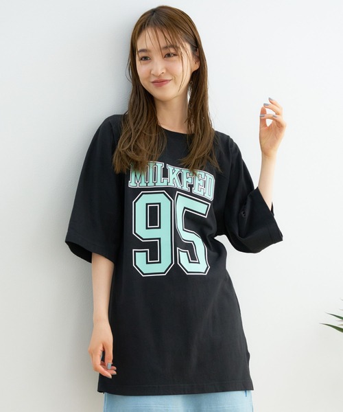 MILKFED.(ミルクフェド)の「LOGO FOOTBALL TOP(Tシャツ/カットソー・レディース・ホワイト/ブラック/グリーン/ネイビー・ONE SIZE)」の16枚目の写真