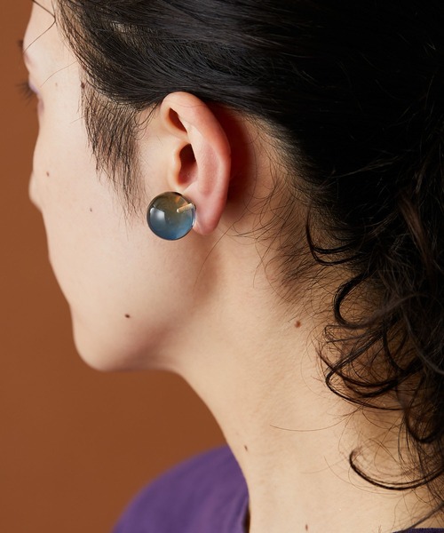 ear PAPILLONNER(イアパピヨネ)の「(WEB限定カラー:ミッドナイトブルー)トワイライトイヤリング(イヤリング・レディース・ブルー系その他/パープル系その他/イエロー系その他/ネイビー・FREE)」の15枚目の写真
