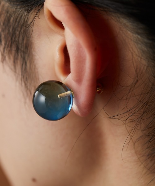 ear PAPILLONNER(イアパピヨネ)の「(WEB限定カラー:ミッドナイトブルー)トワイライトイヤリング(イヤリング・レディース・ブルー系その他/パープル系その他/イエロー系その他/ネイビー・FREE)」の22枚目の写真