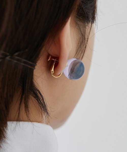ear PAPILLONNER(イアパピヨネ)の「(WEB限定カラー:ミッドナイトブルー)トワイライトイヤリング(イヤリング・レディース・ブルー系その他/パープル系その他/イエロー系その他/ネイビー・FREE)」の10枚目の写真