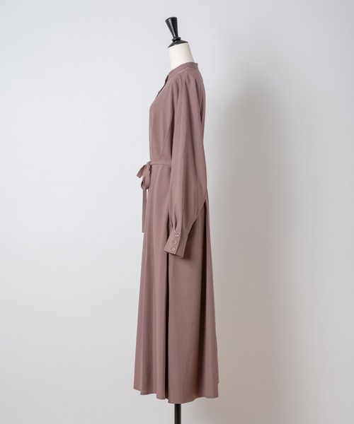 Rewde(ルゥデ)の「ウエストタックシャツワンピース(1R05-09233)(ワンピース・レディース・ベージュ/モカ/ネイビー・M)」の12枚目の写真