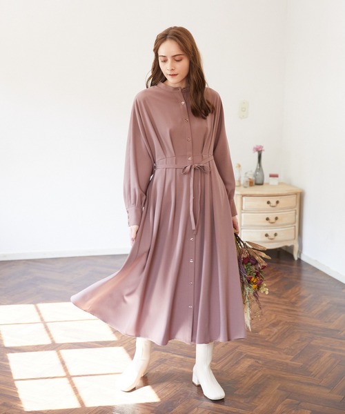 Rewde(ルゥデ)の「ウエストタックシャツワンピース(1R05-09233)(ワンピース・レディース・ベージュ/モカ/ネイビー・M)」の4枚目の写真