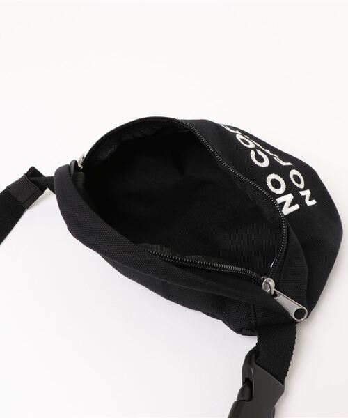 FRUIT OF THE LOOM(フルーツオブザルーム)の「NO COFFEEコラボWAIST BAG(ボディバッグ/ウエストポーチ・メンズ・オフホワイト/ブラウン/ブラック・FREE)」の8枚目の写真