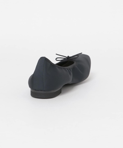 URBAN RESEARCH DOORS(アーバンリサーチドアーズ)の「サテン深バレエシューズ(バレエシューズ・レディース・ベージュ系その他/ブラウン/ネイビー・36/37/38)」の6枚目の写真