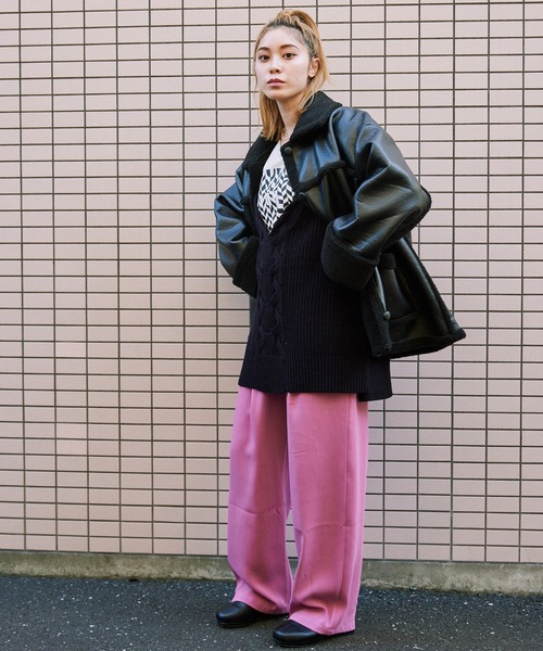 byYOUANCE（バイユアンス）の「畔編みBIGケーブルニットベスト（ベスト・レディース・パープル/ブラック/グリーン/ライトベージュ・FREE）」の11枚目の写真