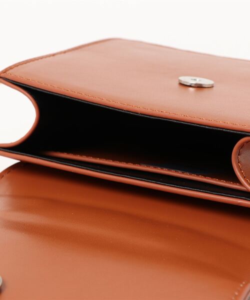ACYM(アシーム)の「Compact box shoulder バッグ(ショルダーバッグ・レディース・ブラック/ブラウン・FREE)」の19枚目の写真
