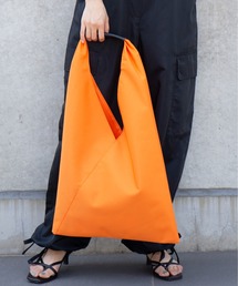 SETUP7 | 持つだけでトレンド感アップ！【MAISON BREEZE】トライアングルバッグ(トートバッグ)