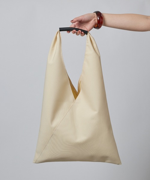 SETUP7（セットアップセブン）の「持てばコーディネートのキーアイテムに♪【SETUP7】メゾンマルシェトライアングルトートバッグ（トートバッグ・レディース・ブラック/オレンジ/ベージュ/パープル/グレー/ブルー/ライトグリーン/ピンク/ブラック系その他2/ライトグレー/グレイッシュベージュ/ブラック系その他3/シルバー/ブロンズ/ピンク系その他/アイボリー・FREE）」の20枚目の写真