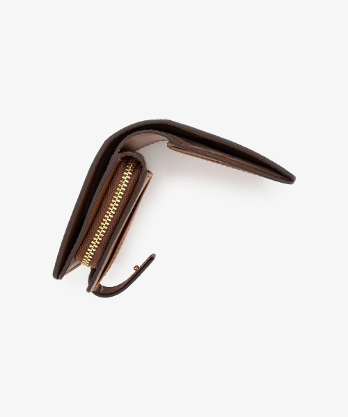 MICHAEL KORS（マイケルコース）の「JET SET TRAVEL ビルフォールド ジップ コンパクトウォレット ミディアム - MKシグネチャー（財布・レディース・ホワイト系・FREE）」の6枚目の写真