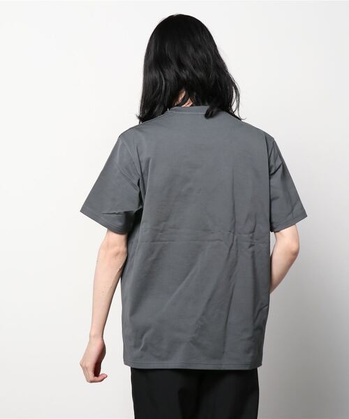 ATTACHMENT(アタッチメント)の「ウルティマシルキー天竺 レギュラーフィットSS Tシャツ / ULTIMATE SILKY JERSEY REGULAR FIT T-SHIRT(Tシャツ/カットソー・メンズ・ブラック/ホワイト/グレー系その他/ダークグレー・1/2/3)」の6枚目の写真