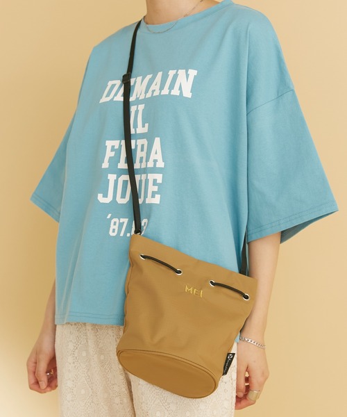 MEI（メイ）の「MEI/巾着ショルダーバッグ（ショルダーバッグ・レディース・ブラック/ブラウン/グリーン・F）」の8枚目の写真