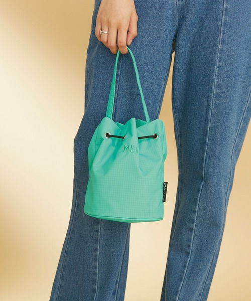 MEI（メイ）の「MEI/巾着ショルダーバッグ（ショルダーバッグ・レディース・ブラック/ブラウン/グリーン・F）」の13枚目の写真