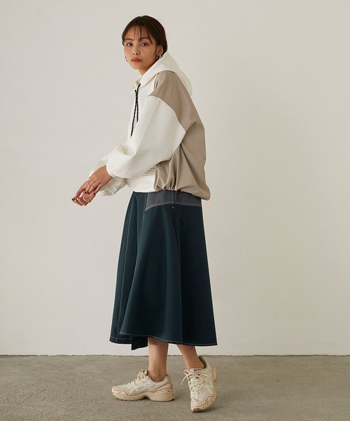 179/WG（イチナナキュウダブルジー）の「ドッキングフードプルオーバー（パーカー・レディース・チャコールグレー/オフホワイト・FREE）」の16枚目の写真