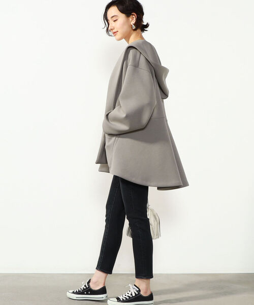 NOLLEY’S（ノーリーズ）の「◇【WEB限定】手洗可能ダンボールペプラムアウター（ブルゾン・レディース・ブラウン/キナリ/ネイビー・FREE）」の4枚目の写真