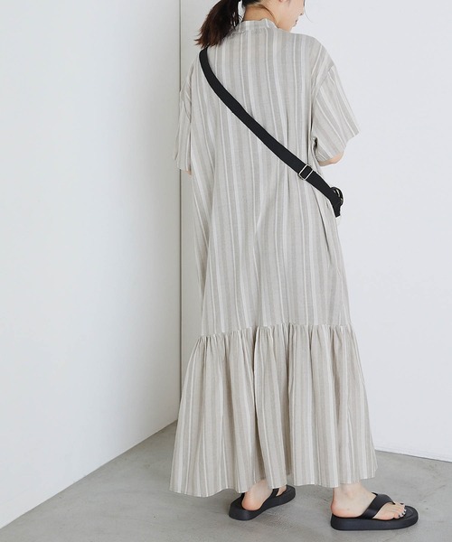 forksy.(フォルクシー)の「【forksy.】マルチストライプ裾ティアード半袖シャツワンピース(シャツワンピース・レディース・ブラック/ナチュラル・FREE)」の21枚目の写真