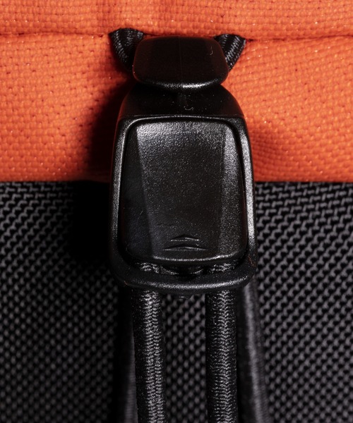 Mammut（マムート）の「アルパイン チョーク バッグ / Alpine Chalk Bag / ウエストポーチ（ボディバッグ/ウエストポーチ・メンズ・ブラック/オレンジ・ONESIZE）」の7枚目の写真