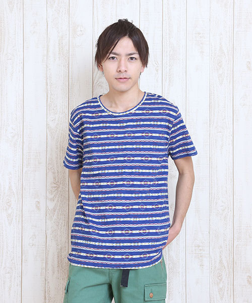 チチカカ（チチカカ）の「ナバホボーダー　プルオーバー（Tシャツ/カットソー・メンズ・レッド/ネイビー・LARGE/MEDIUM）」の2枚目の写真