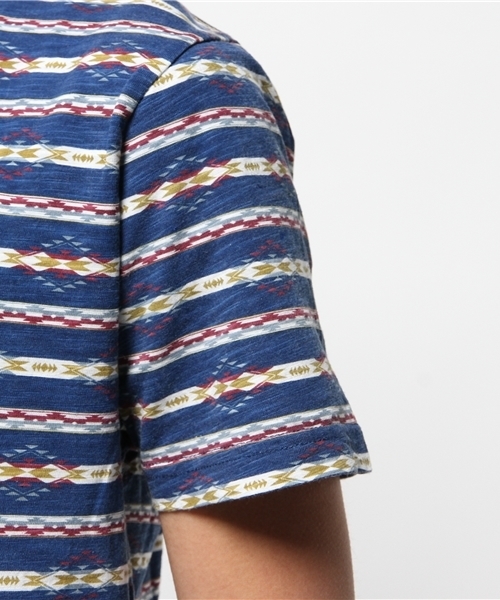 チチカカ（チチカカ）の「ナバホボーダー　プルオーバー（Tシャツ/カットソー・メンズ・レッド/ネイビー・LARGE/MEDIUM）」の4枚目の写真