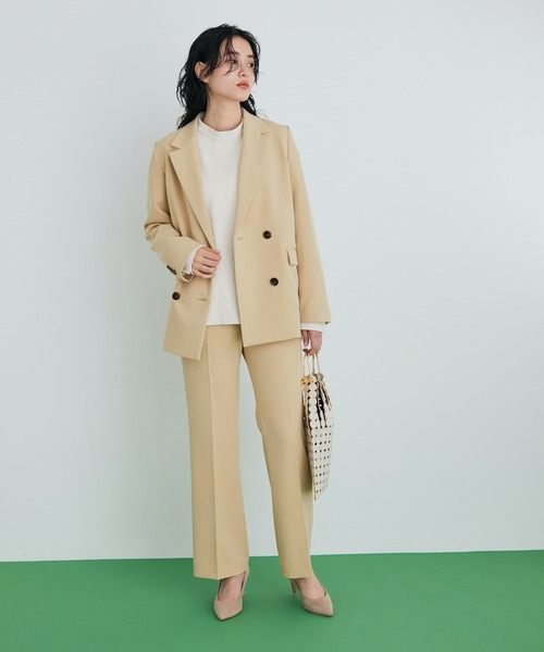 ADAM ET ROPE'（アダムエロペ）の「【アウトレット店舗・WEB限定】センタープレスセミフレアスリムパンツ（その他パンツ・レディース・ベージュ/ネイビー・38/36）」の3枚目の写真