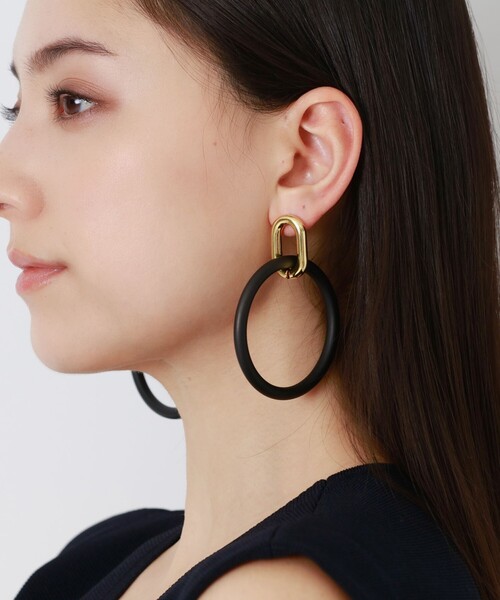 EPOCA（エポカ）の「マットリングピアス（ピアス（両耳用）・レディース・ブラック・FREE）」の6枚目の写真