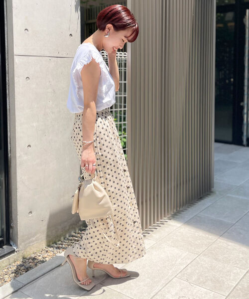 Rie Miller(リエミラー)の「フリル袖Tシャツ(Tシャツ/カットソー・レディース・ホワイト/ブラック/チャコールグレー/ダークグリーン/グレー/アイボリー・38)」の10枚目の写真