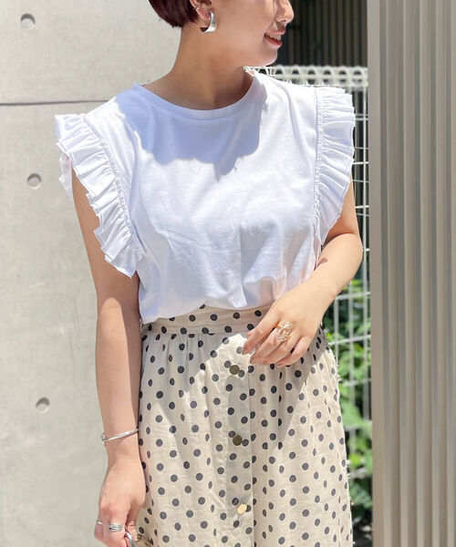 Rie Miller(リエミラー)の「フリル袖Tシャツ(Tシャツ/カットソー・レディース・ホワイト/ブラック/チャコールグレー/ダークグリーン/グレー/アイボリー・38)」の11枚目の写真
