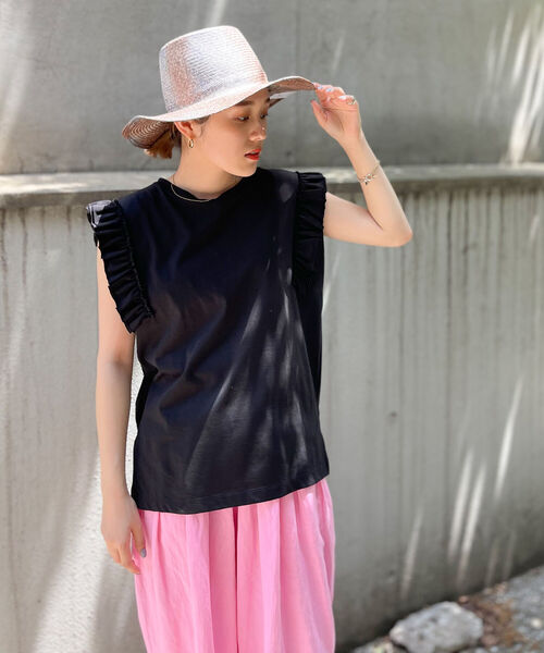Rie Miller(リエミラー)の「フリル袖Tシャツ(Tシャツ/カットソー・レディース・ホワイト/ブラック/チャコールグレー/ダークグリーン/グレー/アイボリー・38)」の19枚目の写真