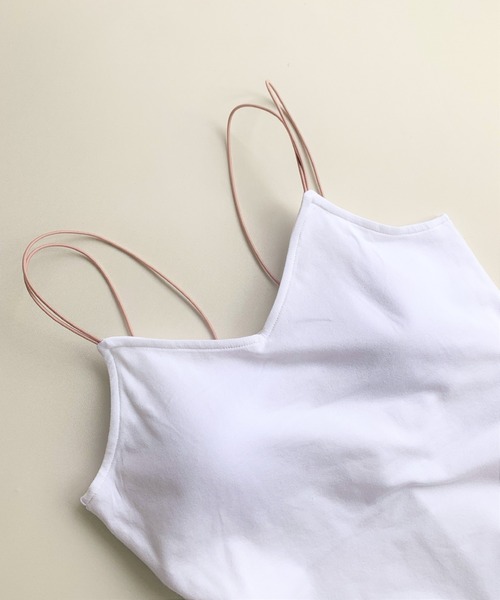 Q（キュー）の「カップ付きインナーキャミ（キャミソール・レディース・アイボリー/ブラック・MEDIUM）」の8枚目の写真