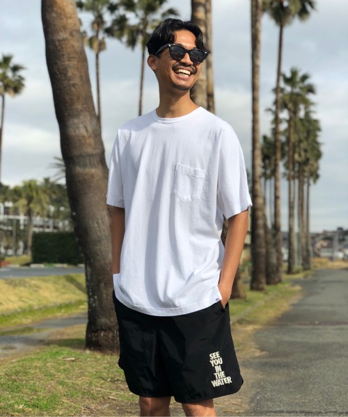 MAGIC NUMBER（マジック ナンバー）の「【MAGIC NUMBER】LIVIN' WELL US COTTON S/S TEE(LOOSE FIT)（Tシャツ/カットソー・メンズ・ブラック/ホワイト・X-LARGE/MEDIUM/LARGE）」の18枚目の写真