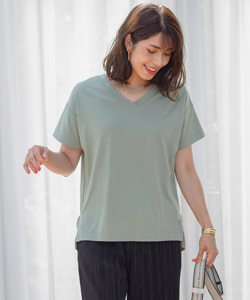 BAYFLOW(ベイフロー)の「シルケットVネックTシャツ(Tシャツ/カットソー・レディース・ホワイト/ブラック/ベージュ/カーキ/ピンク/イエロー/オレンジ/ブルー・SMALL/MEDIUM)」の4枚目の写真