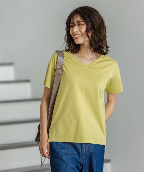 BAYFLOW(ベイフロー)の「シルケットVネックTシャツ(Tシャツ/カットソー・レディース・ホワイト/ブラック/ベージュ/カーキ/ピンク/イエロー/オレンジ/ブルー・SMALL/MEDIUM)」の6枚目の写真